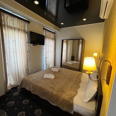 Hotel New Royal Tbilisi Exterior foto