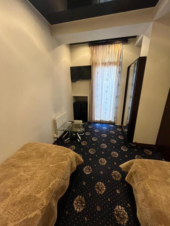 Hotel New Royal Tbilisi Exterior foto