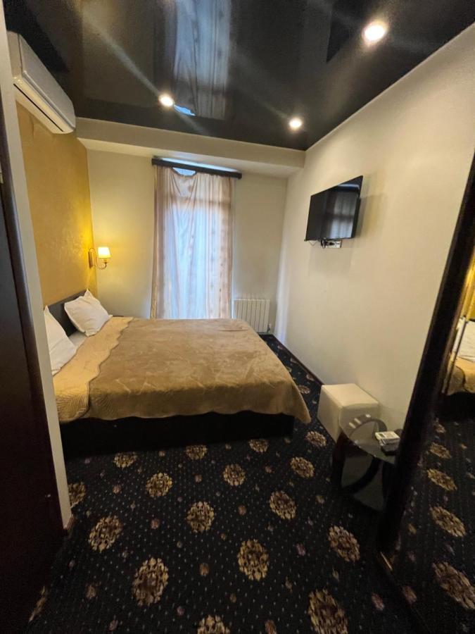 Hotel New Royal Tbilisi Exterior foto